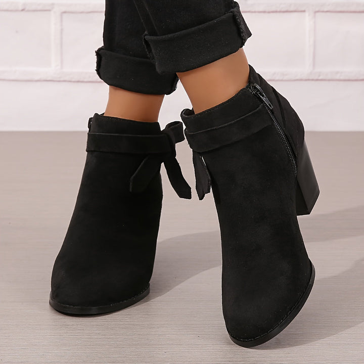 Damen Stiefeletten in Wildlederoptik mit Blockabsatz in Schwarz