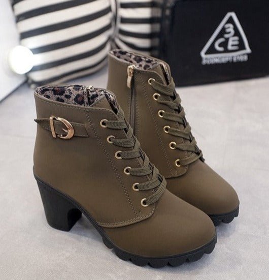 Damen Stiefeletten mit Blockabsatz im Vintage-Stil in Armeegrün