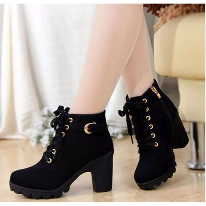Damen Stiefeletten mit Blockabsatz im Vintage-Stil in Schwarz