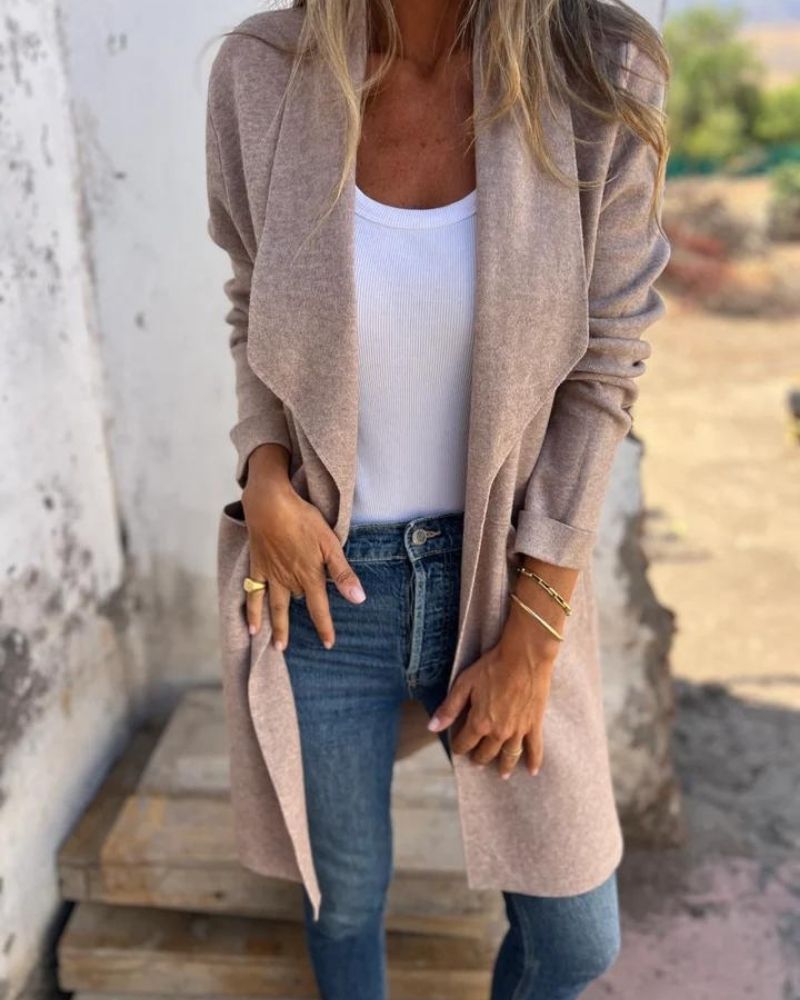 Damen Strickjacke für lässiges Schichten im Herbst in Aprikose
