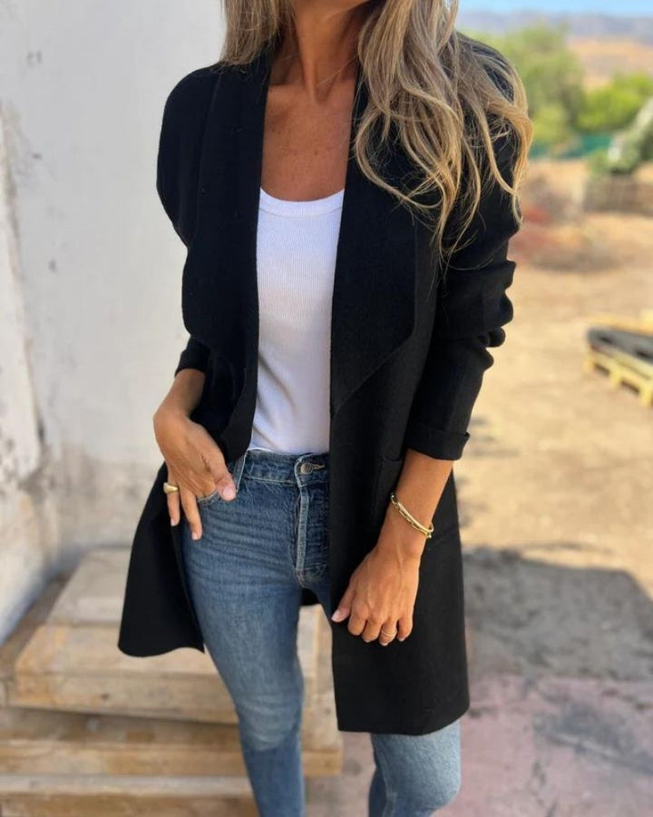 Damen Strickjacke für lässiges Schichten im Herbst in Schwarz