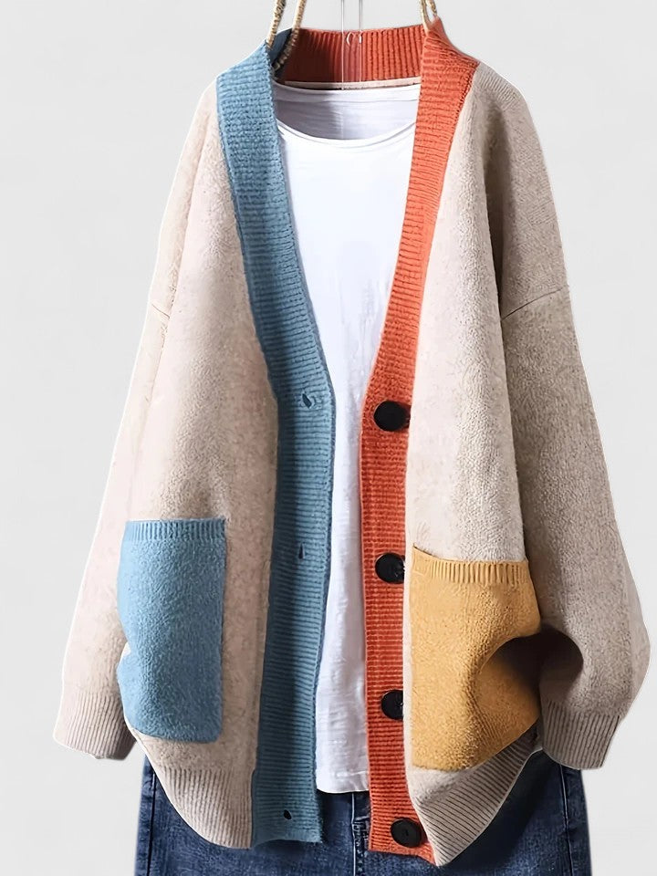 Damen Strickjacke im Oversized-Stil mit Taschen in Beige