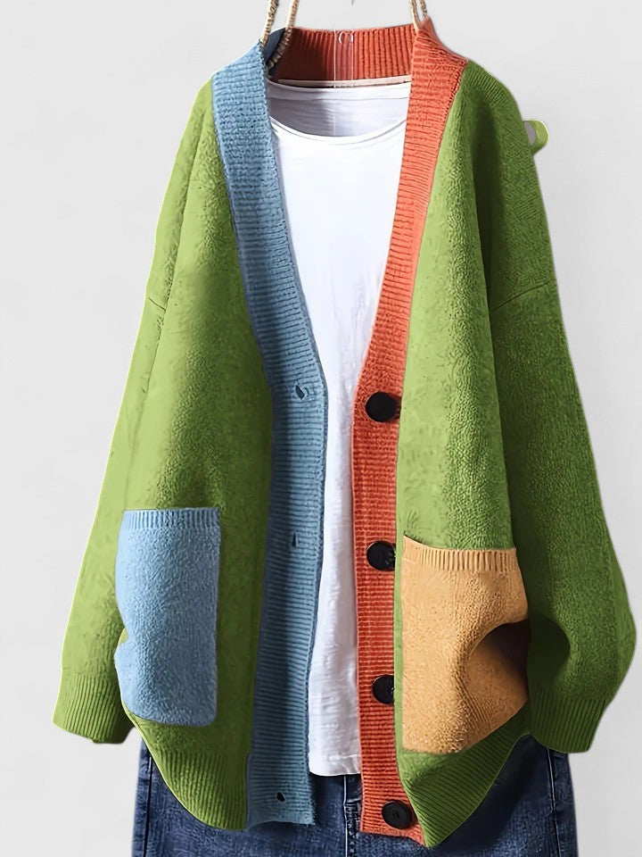 Damen Strickjacke im Oversized-Stil mit Taschen in Grün