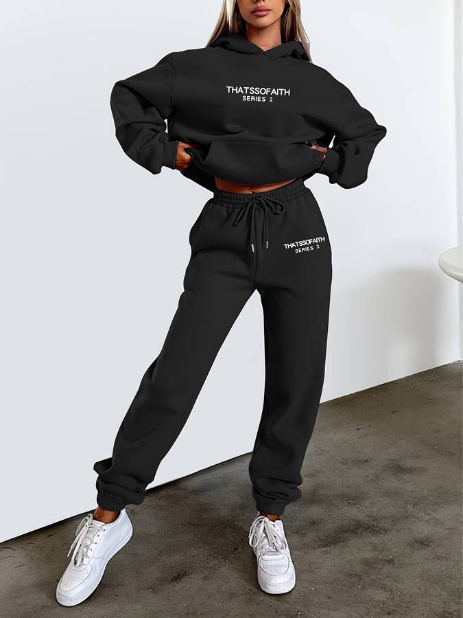 Damen Strickjacke & Jogginghose Set zum Entspannen in Schwarz
