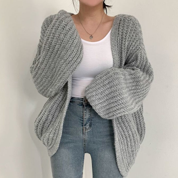 Damen Strickjacke mit Grobstrick für den Herbst in Grau