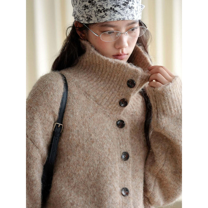 Damen Strickjacke mit Stehkragen in Bouclé-Optik (4)