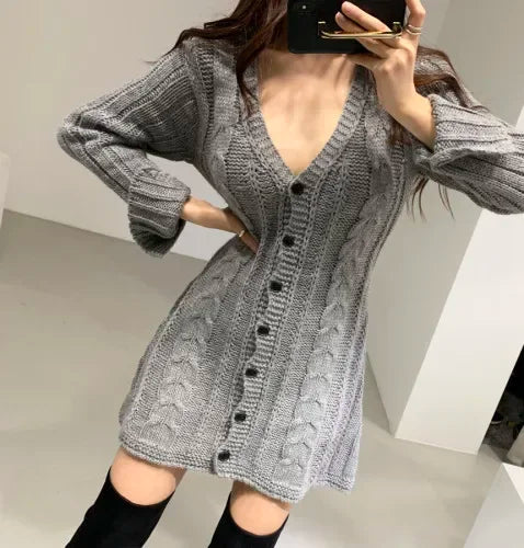 Damen Strickkleid mit Zopfmuster für den Herbst (6)