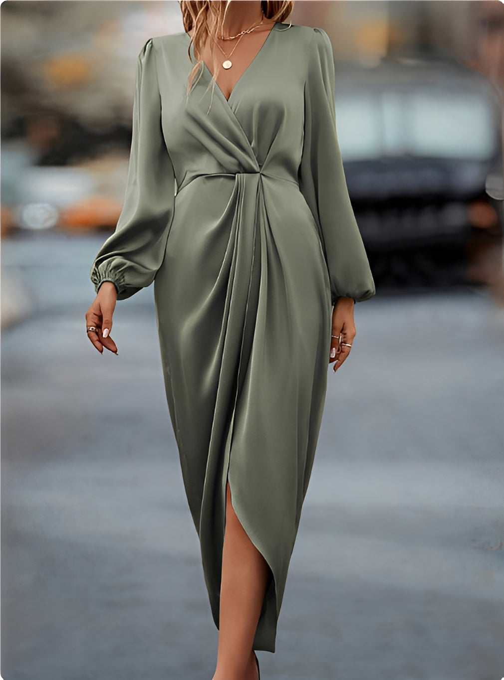 Damen Wickelkleid mit langen Ärmeln in Maxilänge für Hochzeitsgäste in Zielony Jasno
