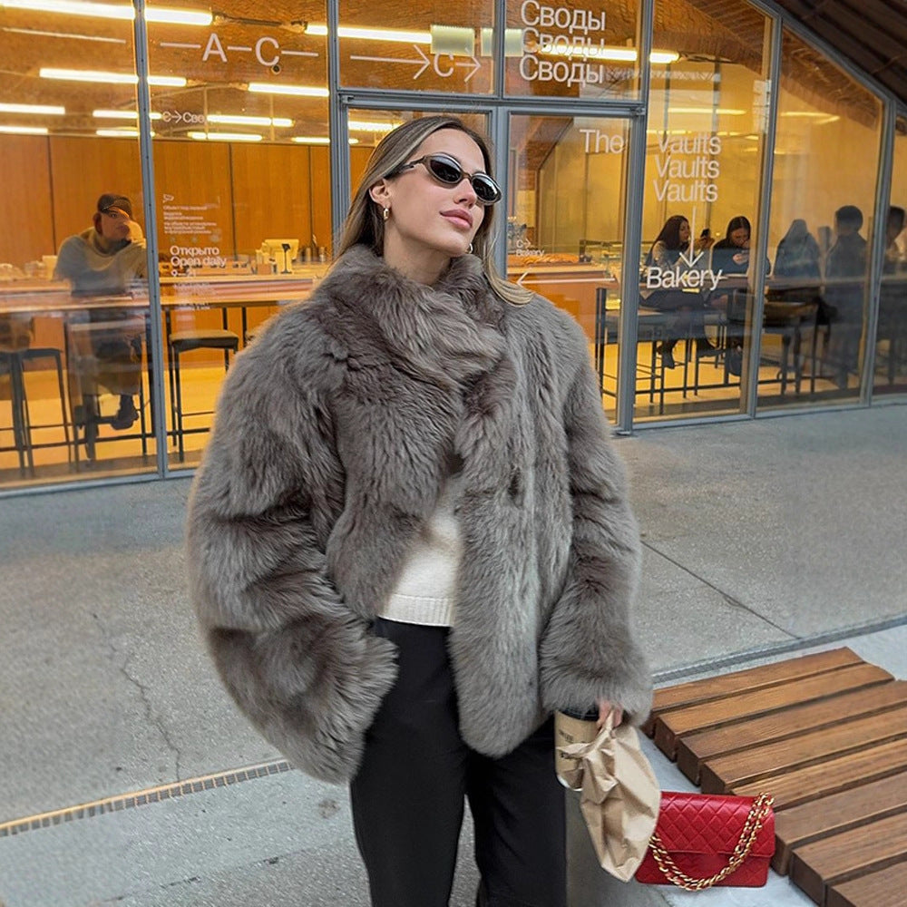 Damen Winterjacke aus Teddy-Kunstpelz für elegante Looks (2)