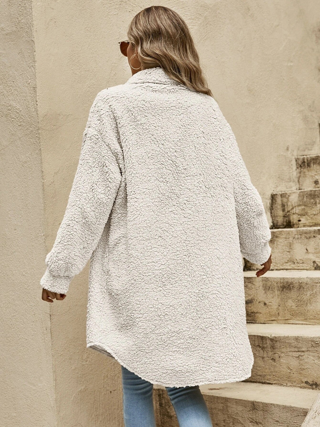 Damen Winterjacke im Hemdjacken-Stil aus Teddyplüsch (8)