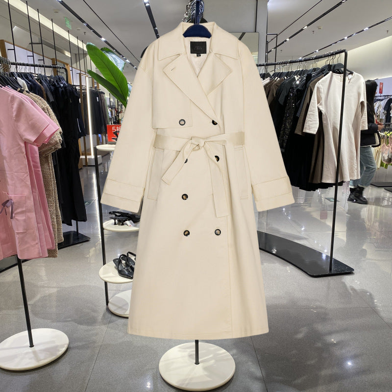 Damen Winterjacke im klassischen Trenchcoat-Stil in Hellbeige