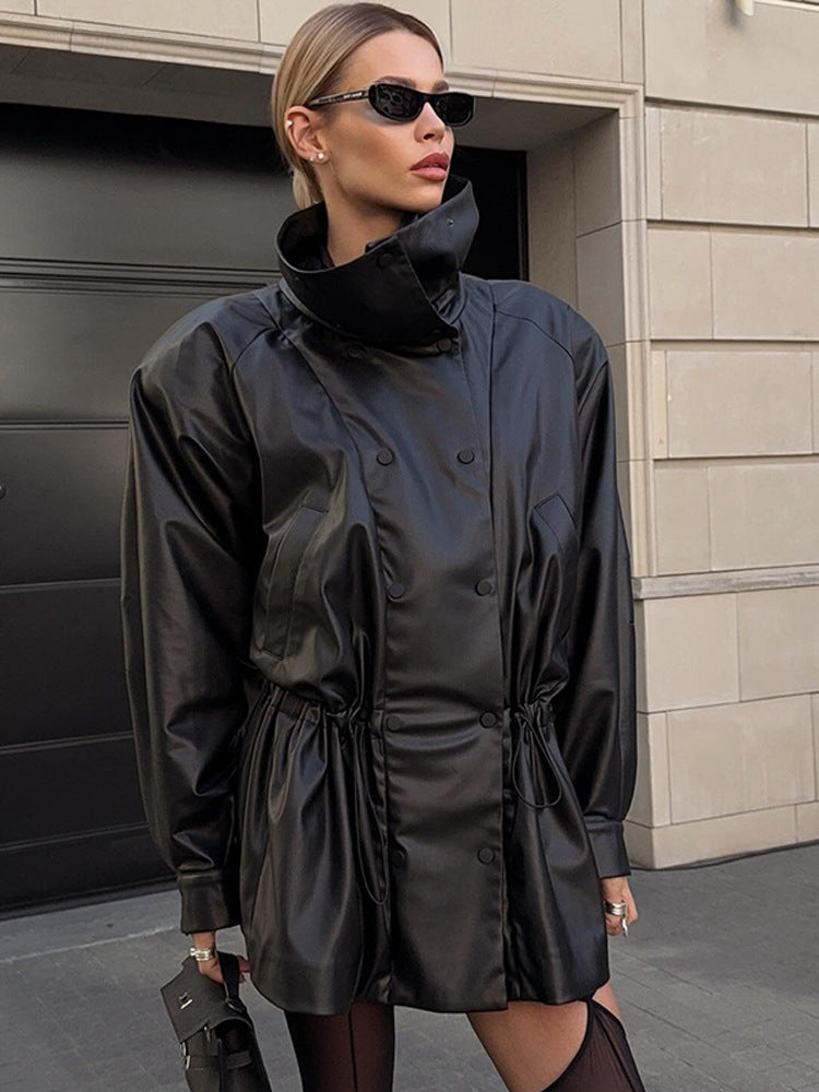 Damen Winterjacke im Urban-Stil aus Kunstleder in Schwarz