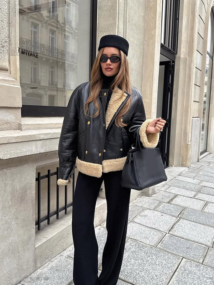 Damen Winterjacke kurz aus Kunstleder in Schwarz