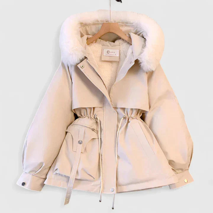 Damen Winterjacke mit Kapuze für den Herbst in Weiß