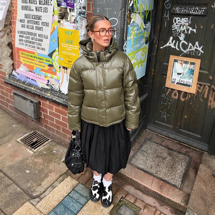 Damen Winterjacke mit Kapuze im Boxy-Stil