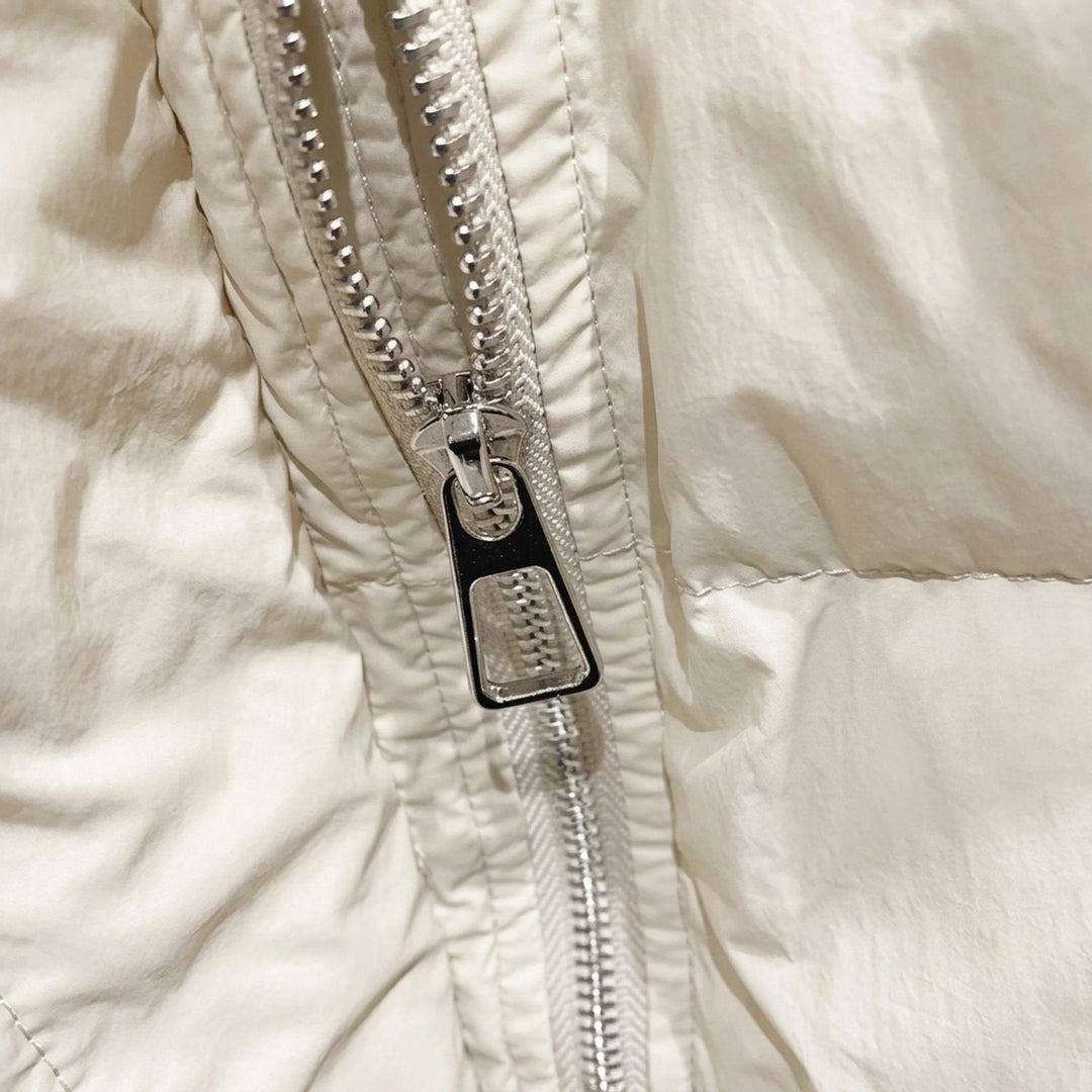 Damen Winterjacke mit Kapuze und Reißverschluss (10)