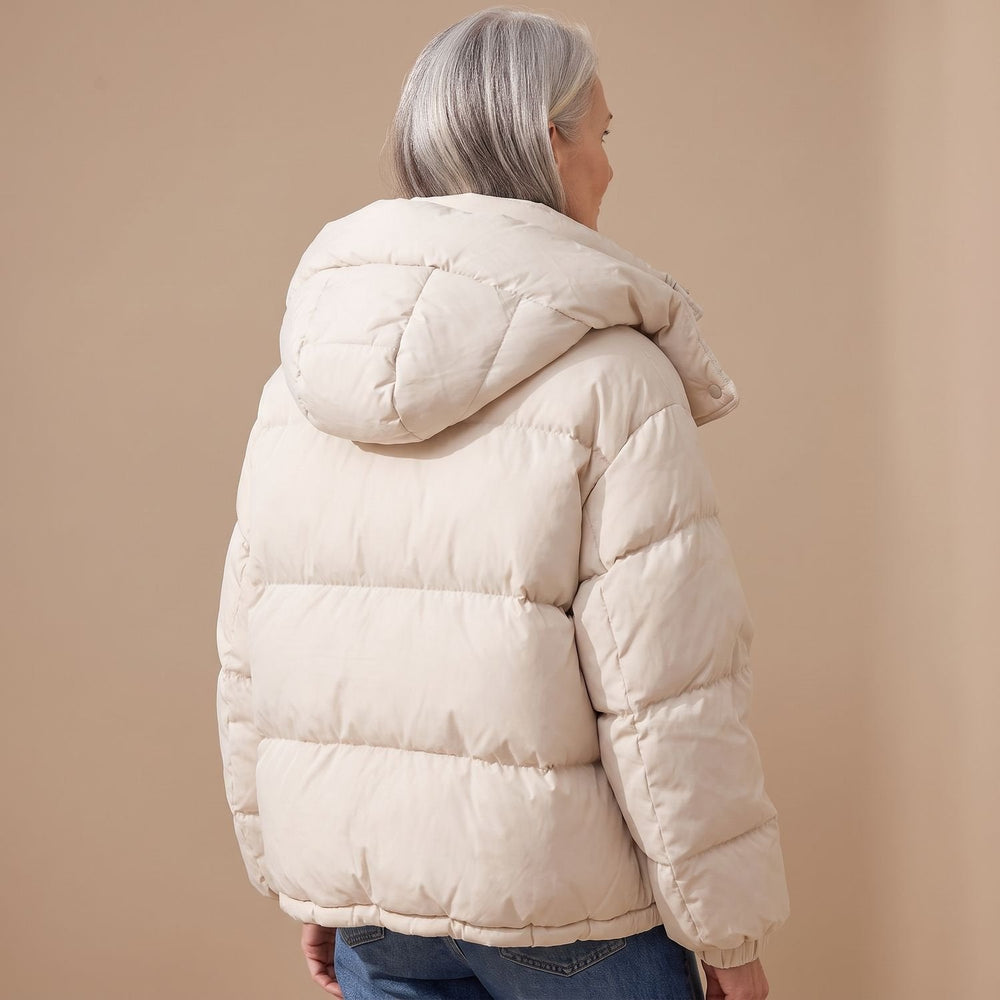 Damen Winterjacke mit Kapuze und Reißverschluss (2)