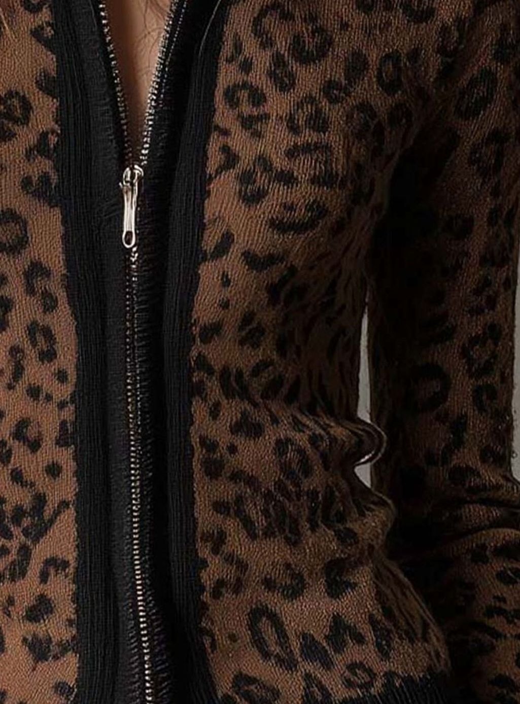 Damen Winterjacke mit Leopardenmuster und Reißverschluss (4)