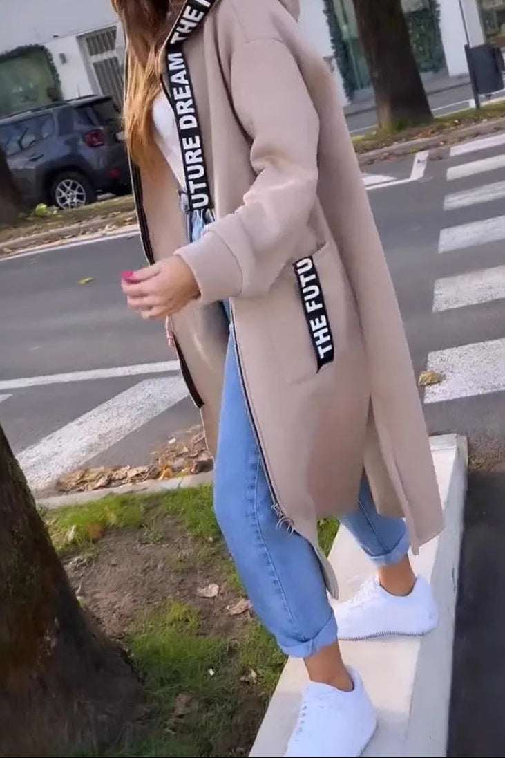 Damen Winterjacke mit tiefer Kapuze und Taschen in Aprikose