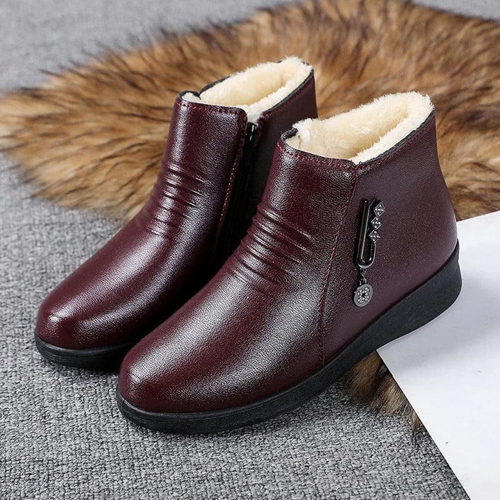 Damen Winterstiefel mit Reißverschluss & Fleecefutter in Rot