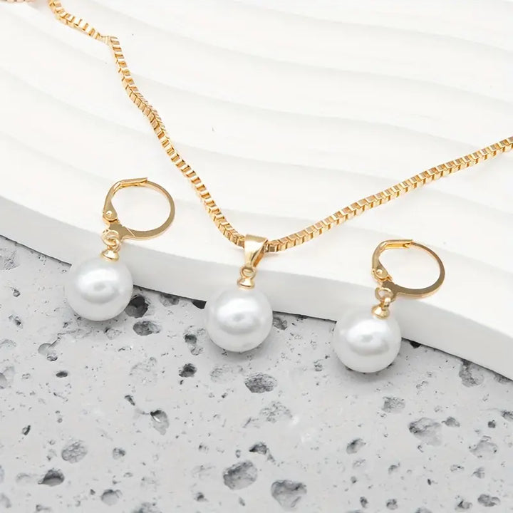Elegantes goldenes Grace-Perlenschmuckset
