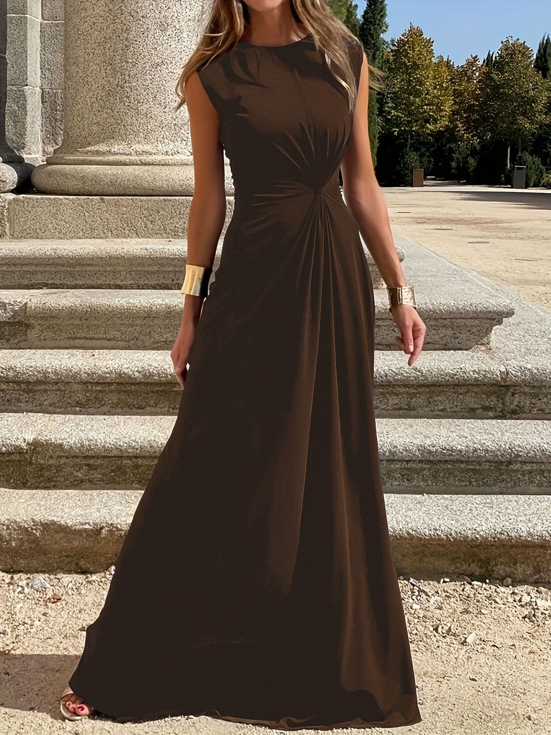 Damen Maxikleid für Hochzeitsgäste im eleganten Stil in Braun 1