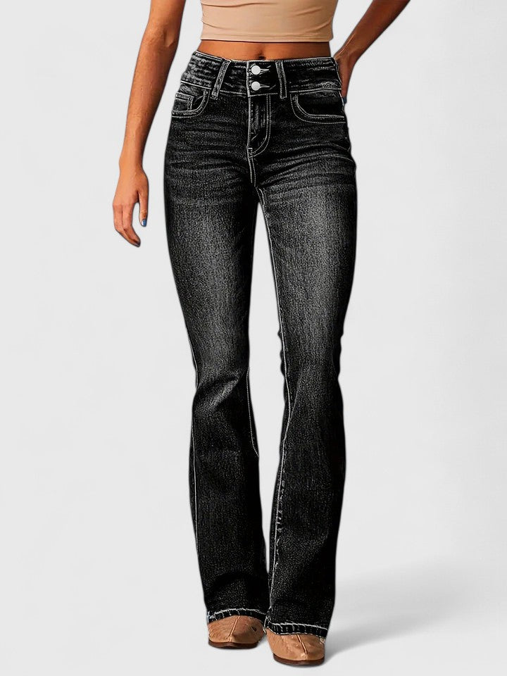 Elegante Damen Jeans mit Schlag für Herbst in Schwarz