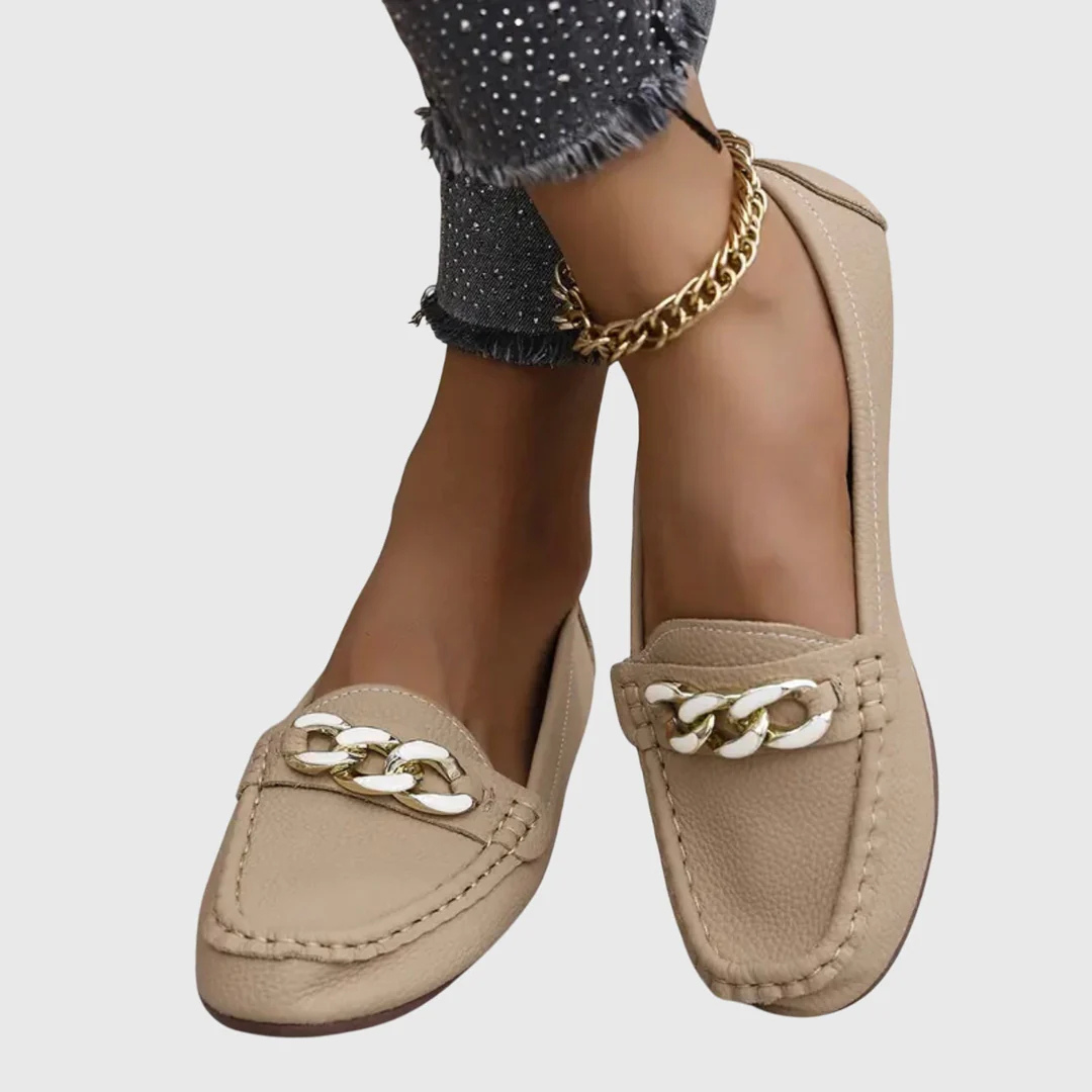 Elegante Damen Loafer mit Kettenverzierung (6)