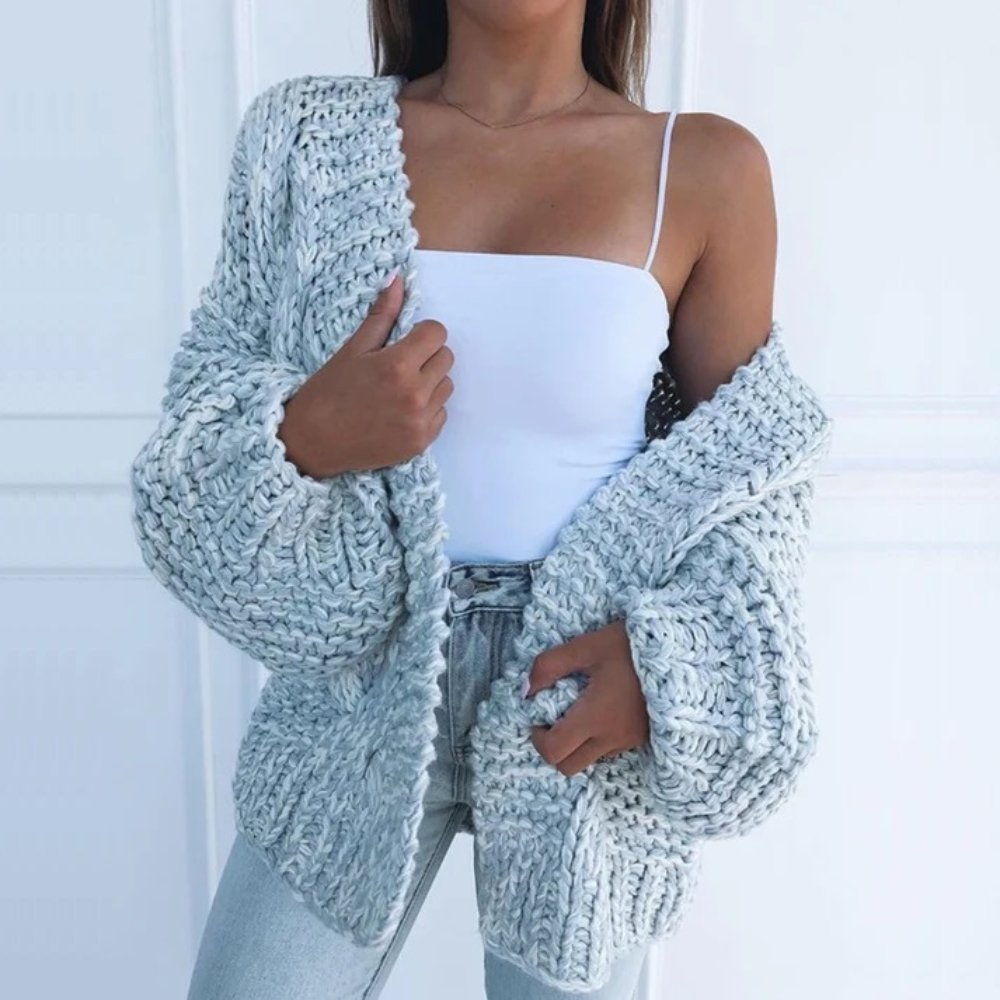 Elegante Damen Strickjacke aus grober Wolle (8)