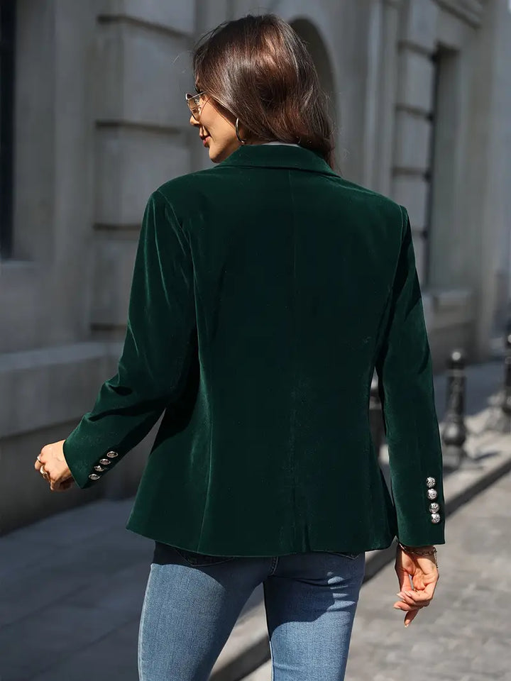 Elegante kurze Damen-Jacke im feinen Samt (12)