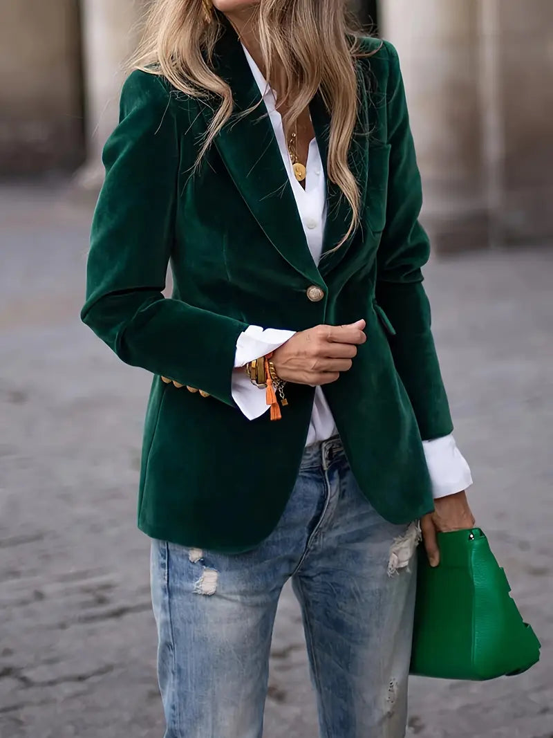 Elegante kurze Damen-Jacke im feinen Samt in Grün