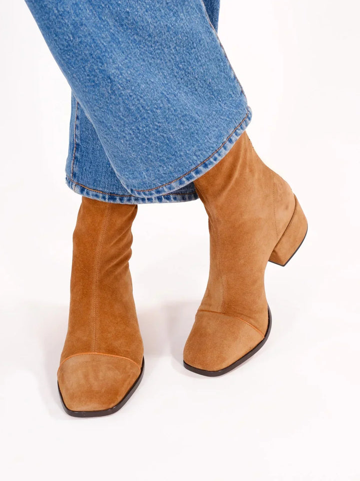 Elegante Wildleder Stiefeletten für Damen in Beige