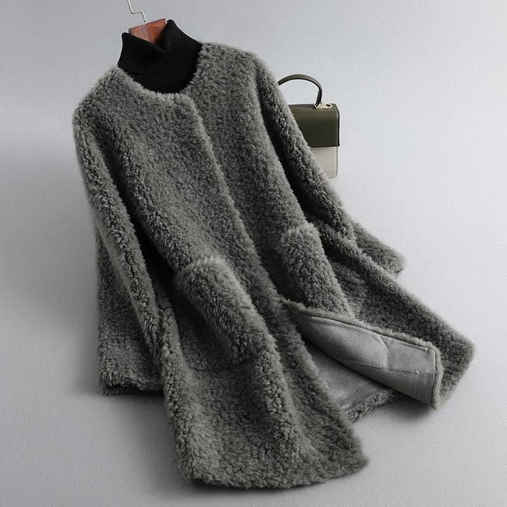 Eleganter Damen Mantel aus luxuriösem Lammfell in Graphite Gray