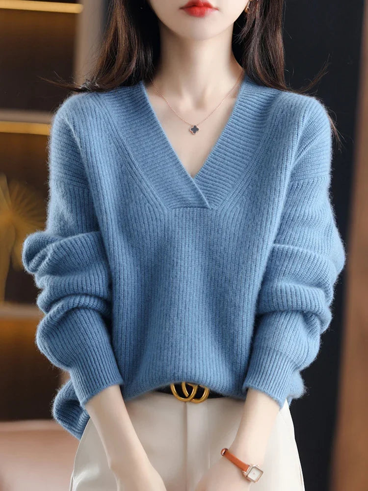 Eleganter Damen Pullover minimalistisch für Alltag in Blau