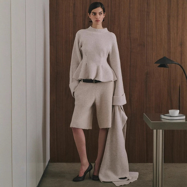Eleganter Damen Pullover mit Peplum-Detail fürs Büro (2)