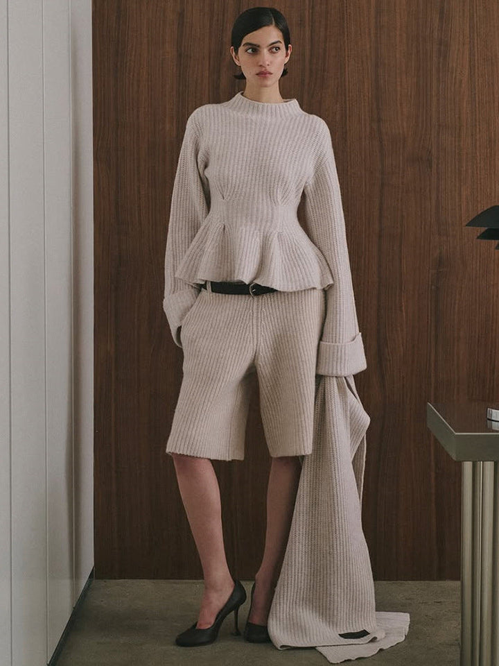 Eleganter Damen Pullover mit Peplum-Detail fürs Büro in Apricot