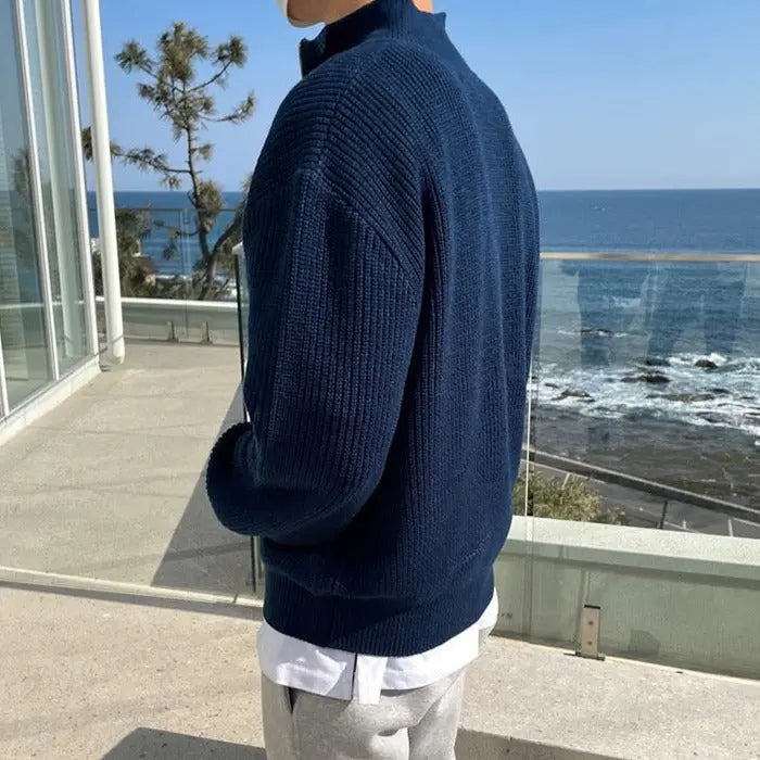 Eleganter Herrenpullover mit Half-Zip (3)