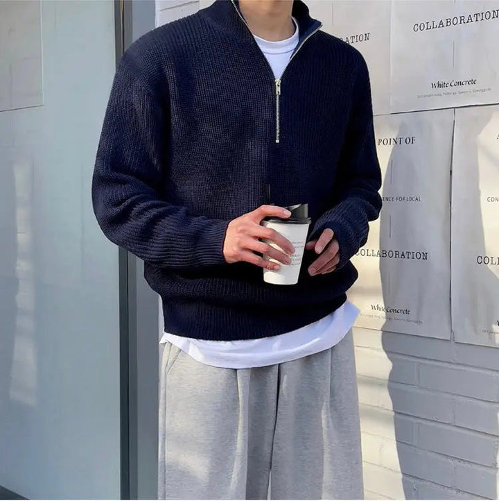 Eleganter Herrenpullover mit Half-Zip in Blau