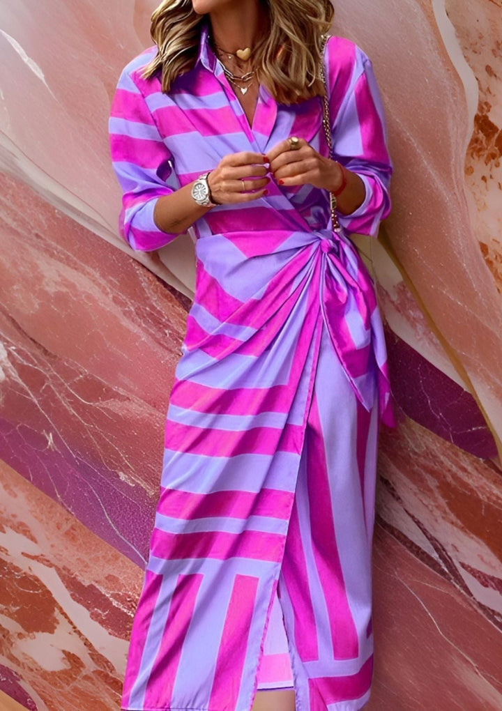 Elegantes Hochzeitsgast-Kleid für den Herbst in Lila