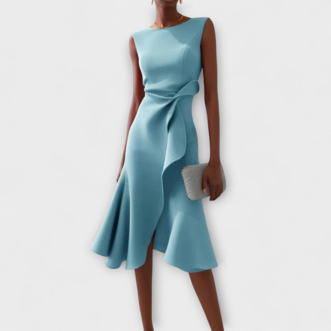 Elegantes Hochzeitsgastkleid für den Herbst in Hellblau