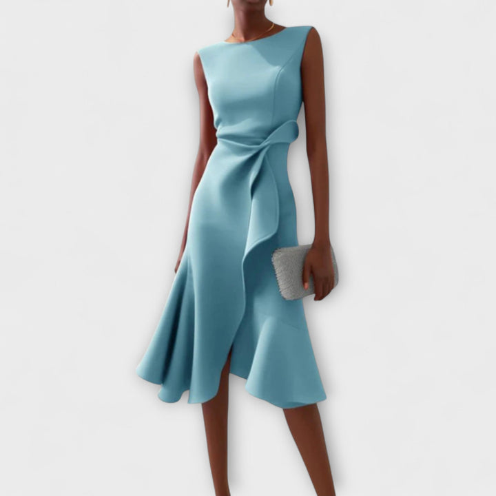 Elegantes Hochzeitsgastkleid für den Herbst in Hellblau