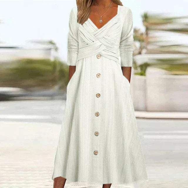 Elegantes Kleid für den Sommer in Weiß