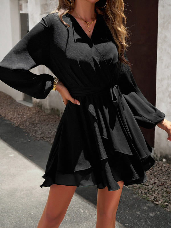 Elegantes Leinenkleid mit Raffinesse in Schwarz