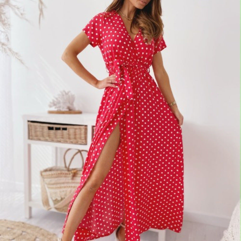 Elegantes Polka-Dot-Maxikleid für Sommer in Rot