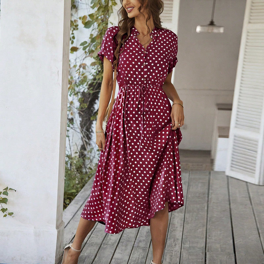 Elegantes Polka-Dot Sommer-Midikleid in Bordeaux