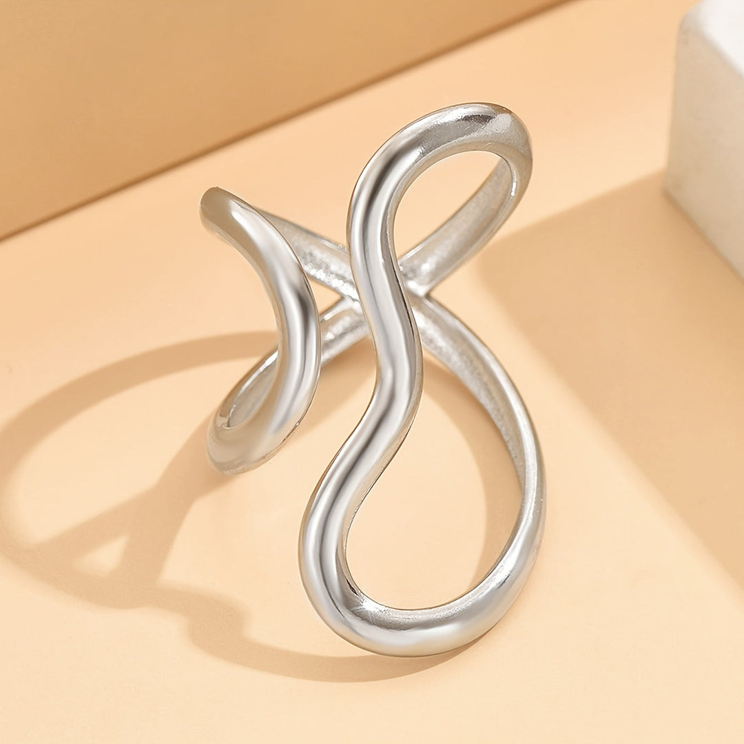 Schicker Asymmetrischer Wellen Ring