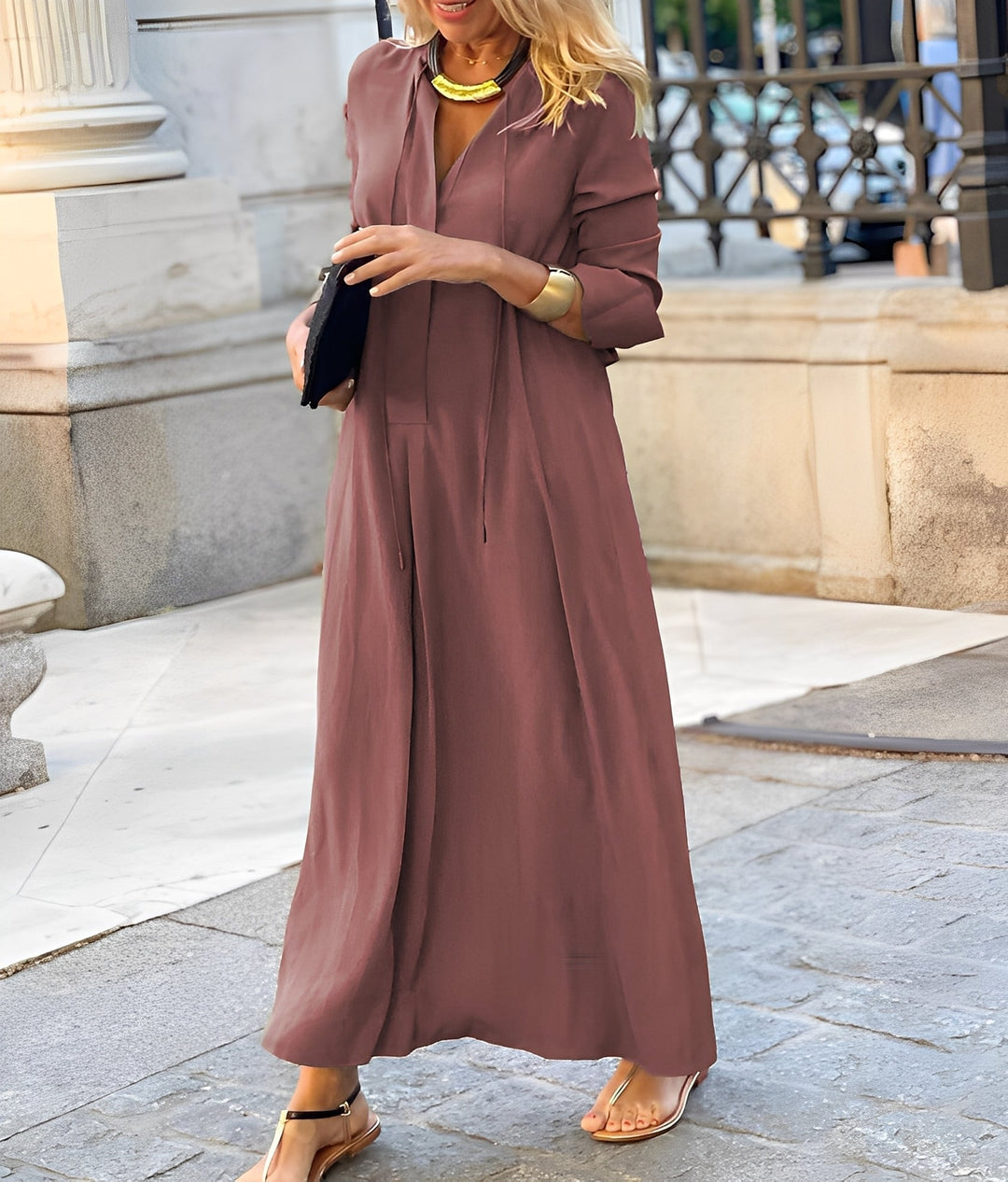 Fließendes Maxikleid für Herbsthochzeitsgäste in Rosa