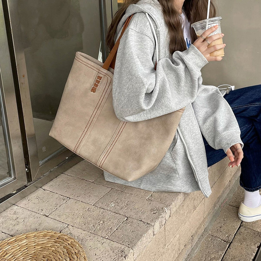 Geräumige Kunstleder Laptoptasche für Damen (2)