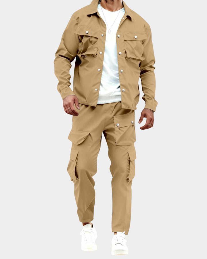 Herren Cargohose im Workwear-Stil mit Jacke in Khaki