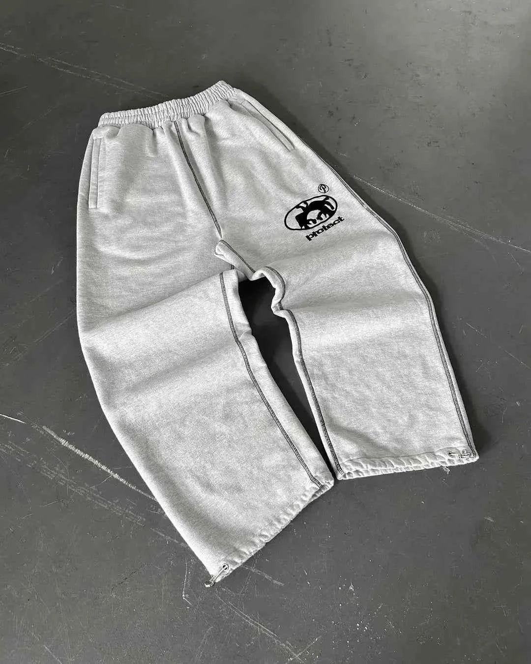 Herren Jogginghose im Baggy Y2K Retro-Stil in Hellgrau